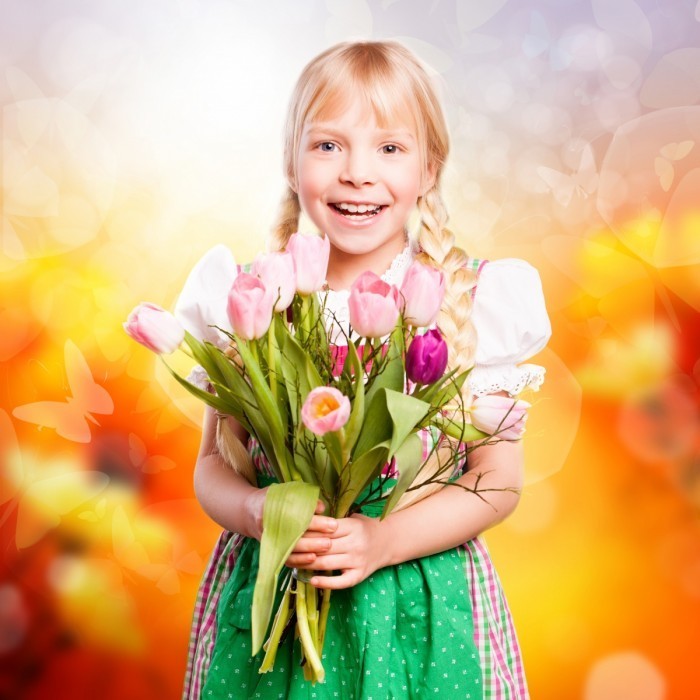 firestock girl tulips 20082013 700x700 Девочка с тюльпанами   Girl with tulips
