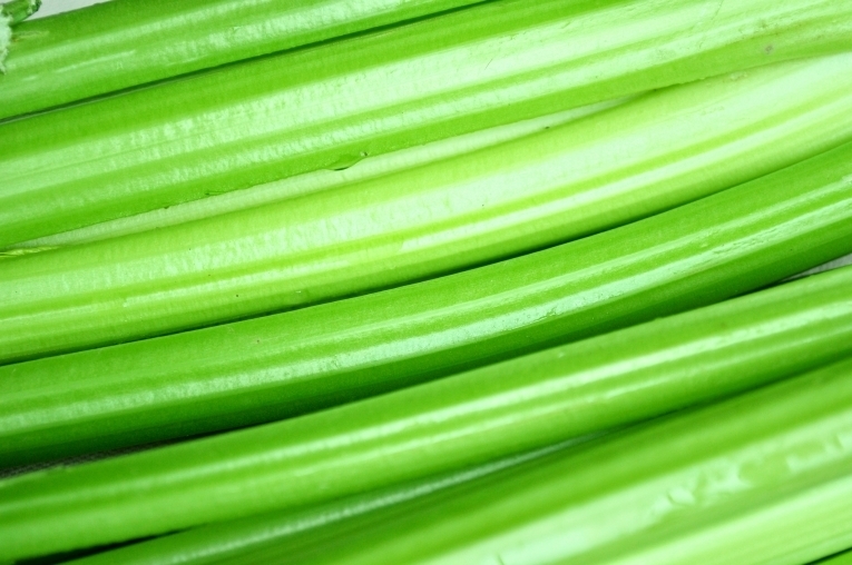 Зеленые стебли — Green stalks