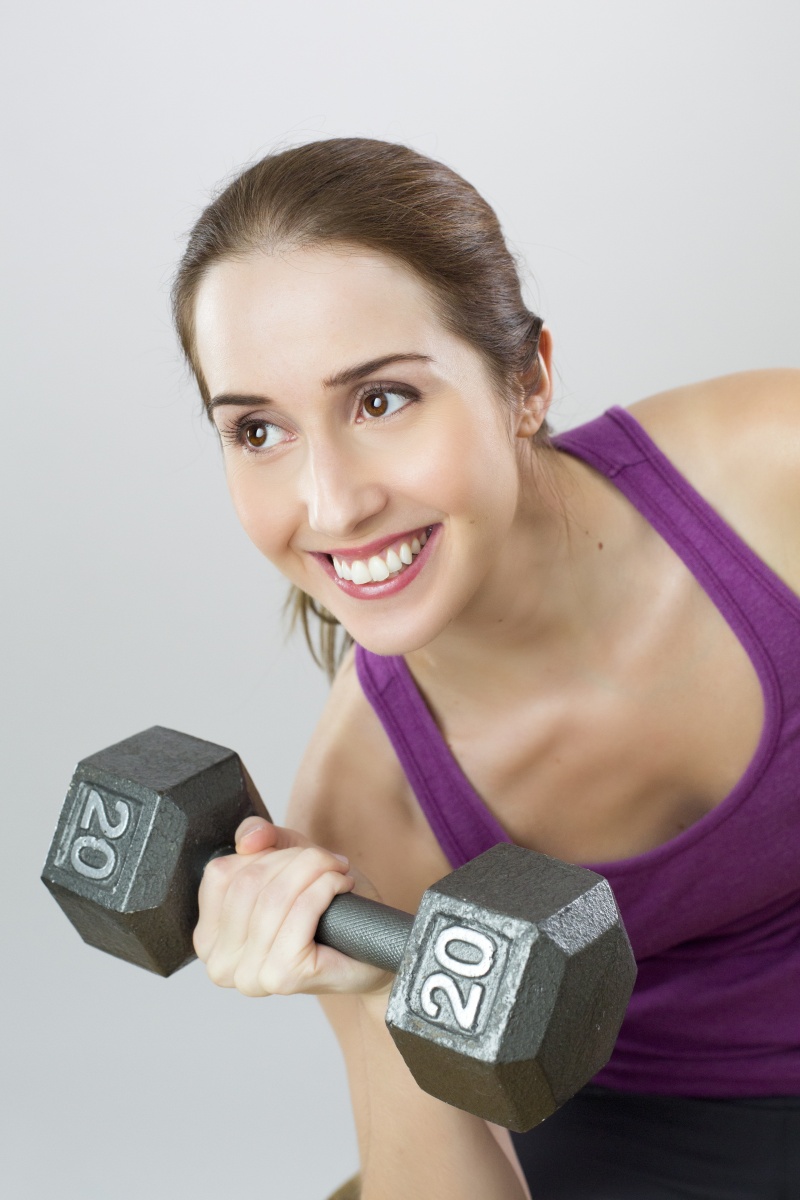 Упражнение с гантелями — Exercise with dumbbells