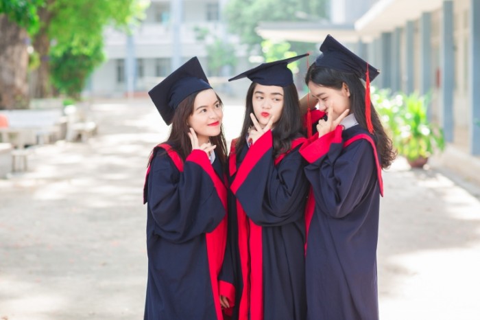 Выпускницы, студентки, Азия - Graduates, female students, Asia